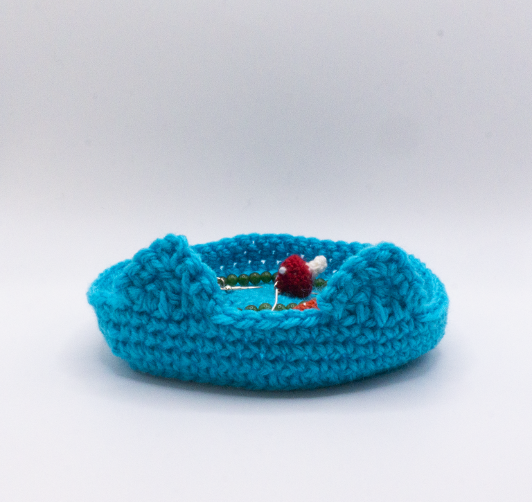 Crochet Cat Tray 4