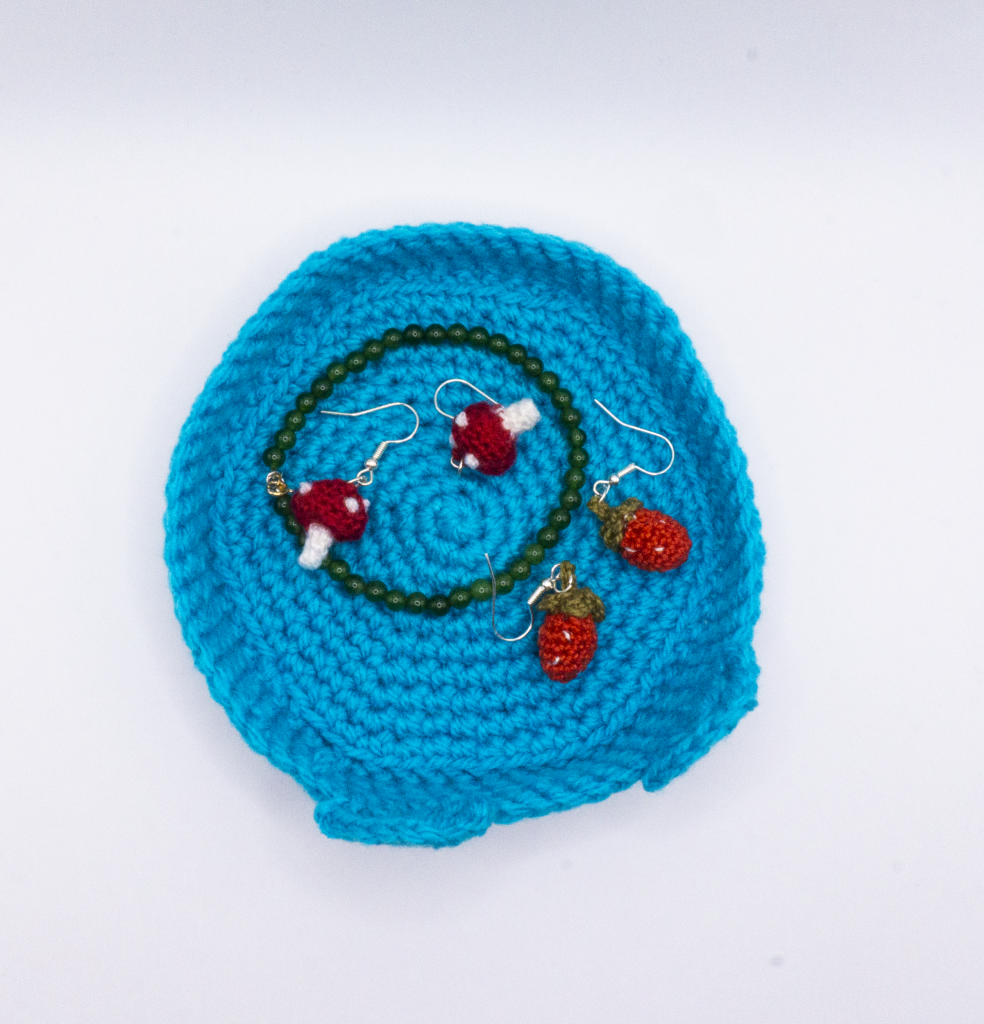 Crochet Cat Tray 3