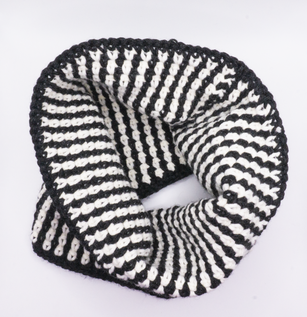 Crochet Moss Stitch Cowl 1