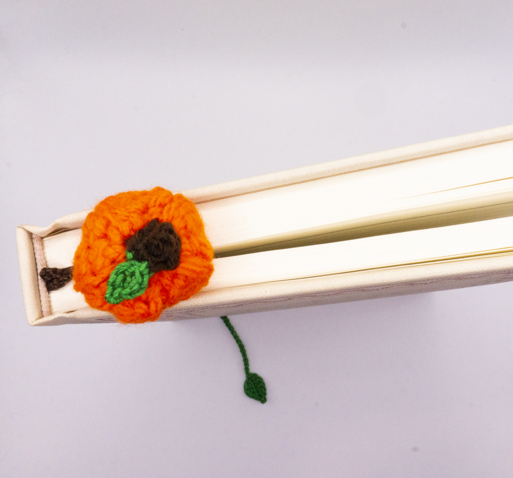 Crochet Pumpkin Bookmark 7