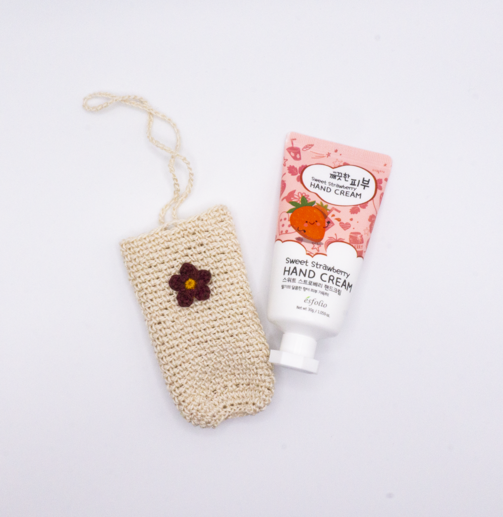 Crochet Lotion Holder 1