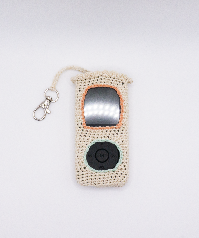 Crochet MP3 Player Case 5