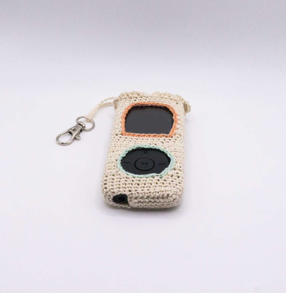 Crochet MP3 Player Case 4